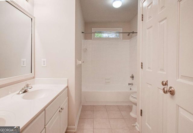 1104 Sadlers Close, Marietta, GA 30068