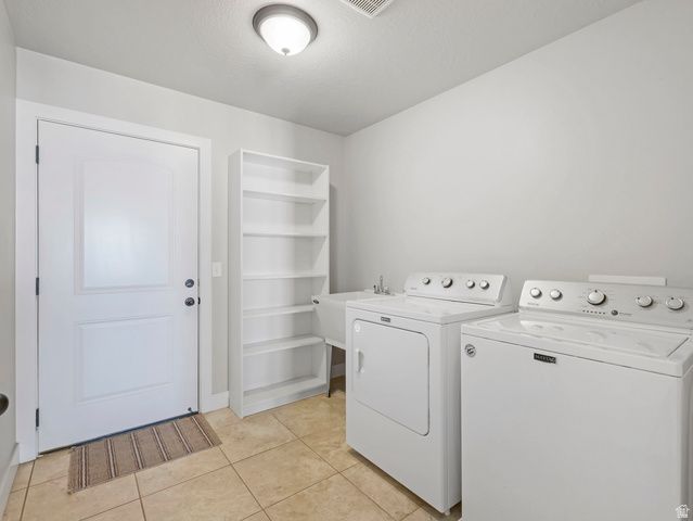 1246 E 4500 ST, Millcreek, UT 84117