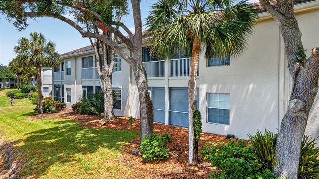 13061 Hamilton Harbour DR R5, Naples, FL 34110