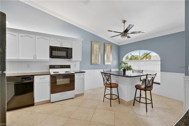 13061 Hamilton Harbour DR R5, Naples, FL 34110