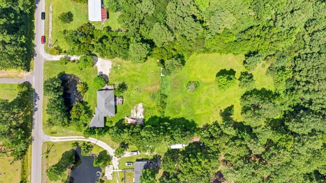 4792 Quiet Ave., Conway, SC 29527