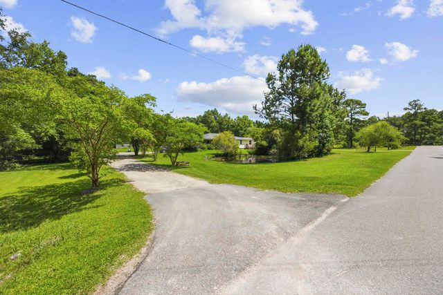 4792 Quiet Ave., Conway, SC 29527