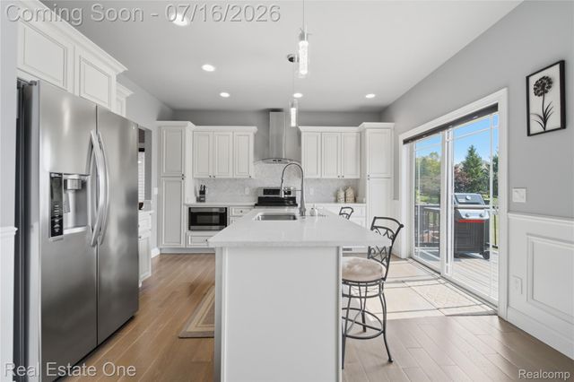 10641 Lone Oak Circle, Grand Blanc Charter Township, MI 48439