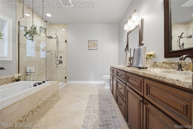 10641 Lone Oak Circle, Grand Blanc Charter Township, MI 48439