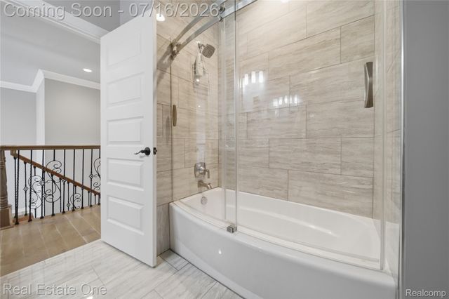 10641 Lone Oak Circle, Grand Blanc Charter Township, MI 48439