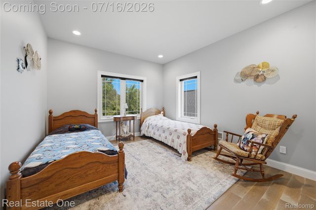 10641 Lone Oak Circle, Grand Blanc Charter Township, MI 48439