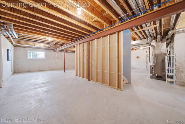 10641 Lone Oak Circle, Grand Blanc Charter Township, MI 48439