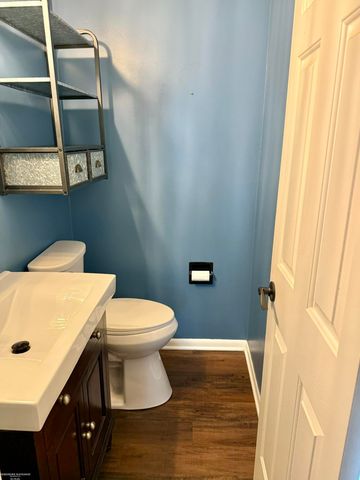 31310 Foxboro Way, Beverly Hills, MI 48025