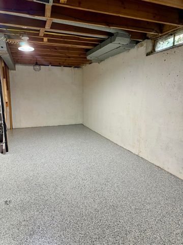 31310 Foxboro Way, Beverly Hills, MI 48025