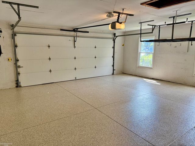 31310 Foxboro Way, Beverly Hills, MI 48025