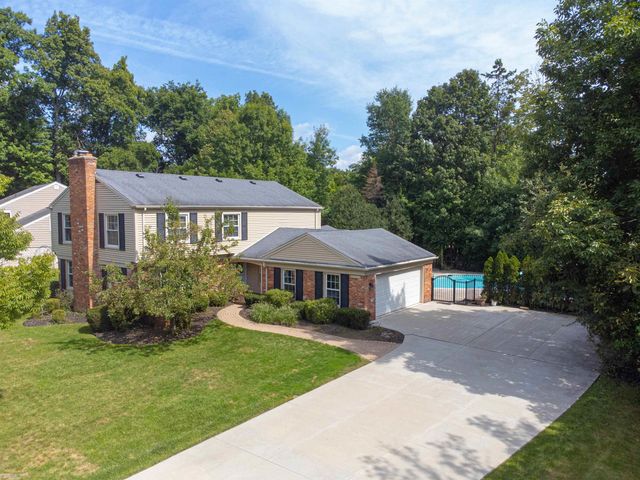 31310 Foxboro Way, Beverly Hills, MI 48025