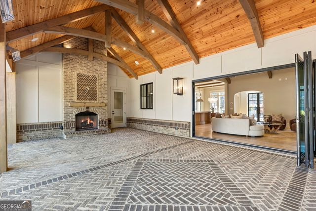 1000 Haddie Way, Alpharetta, GA 30004