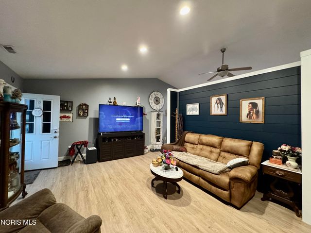 720 Bergman Drive, Sherwood, OH 43556