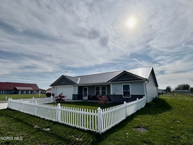720 Bergman Drive, Sherwood, OH 43556