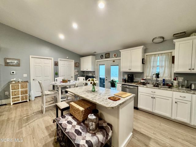 720 Bergman Drive, Sherwood, OH 43556