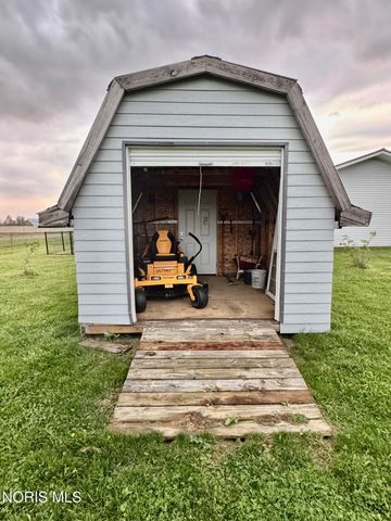 720 Bergman Drive, Sherwood, OH 43556