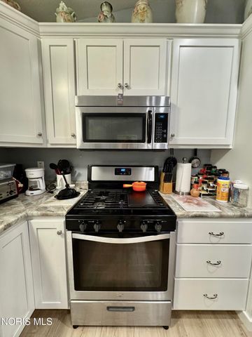 720 Bergman Drive, Sherwood, OH 43556