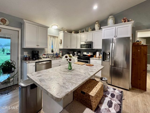720 Bergman Drive, Sherwood, OH 43556