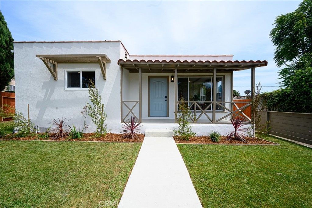 Image 3 of property listing at 12126 Ainsworth St, Los Angeles, CA 90044