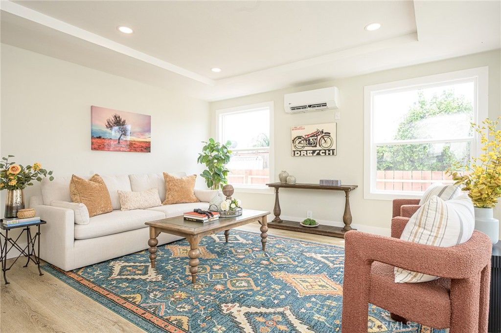 Image 6 of property listing at 12126 Ainsworth St, Los Angeles, CA 90044