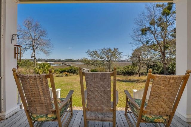 1861 NE Julienton Drive, Townsend, GA 31331