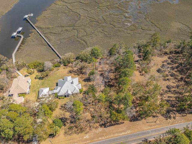 1861 NE Julienton Drive, Townsend, GA 31331