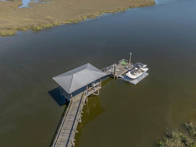 1861 NE Julienton Drive, Townsend, GA 31331