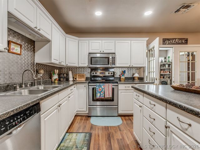 115907 S 4197, Checotah, OK 74426