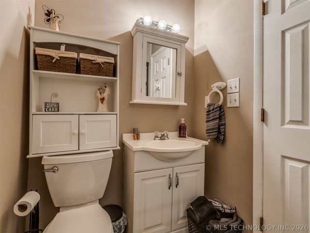 115907 S 4197, Checotah, OK 74426