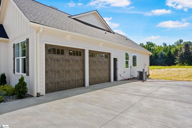 369 Pine Drive, Greer, SC 29651