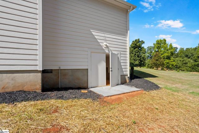 369 Pine Drive, Greer, SC 29651