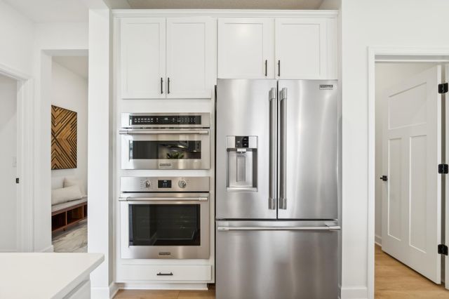 8552 183rd Street W, Lakeville, MN 55044