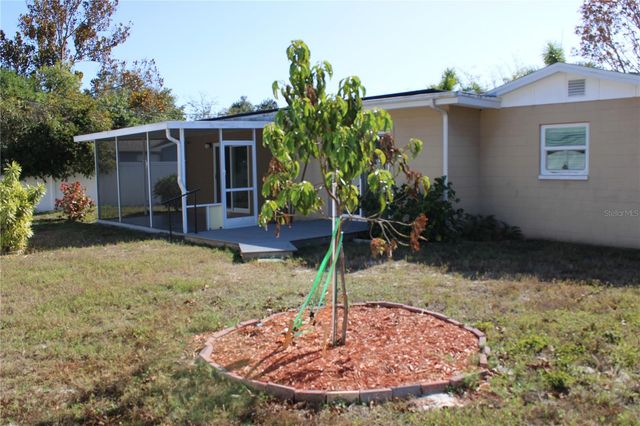 8593 LANTANA DRIVE, Seminole, FL 33777