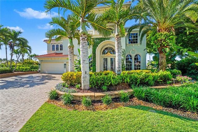 8620 El Mirasol CT, Estero, FL 33967