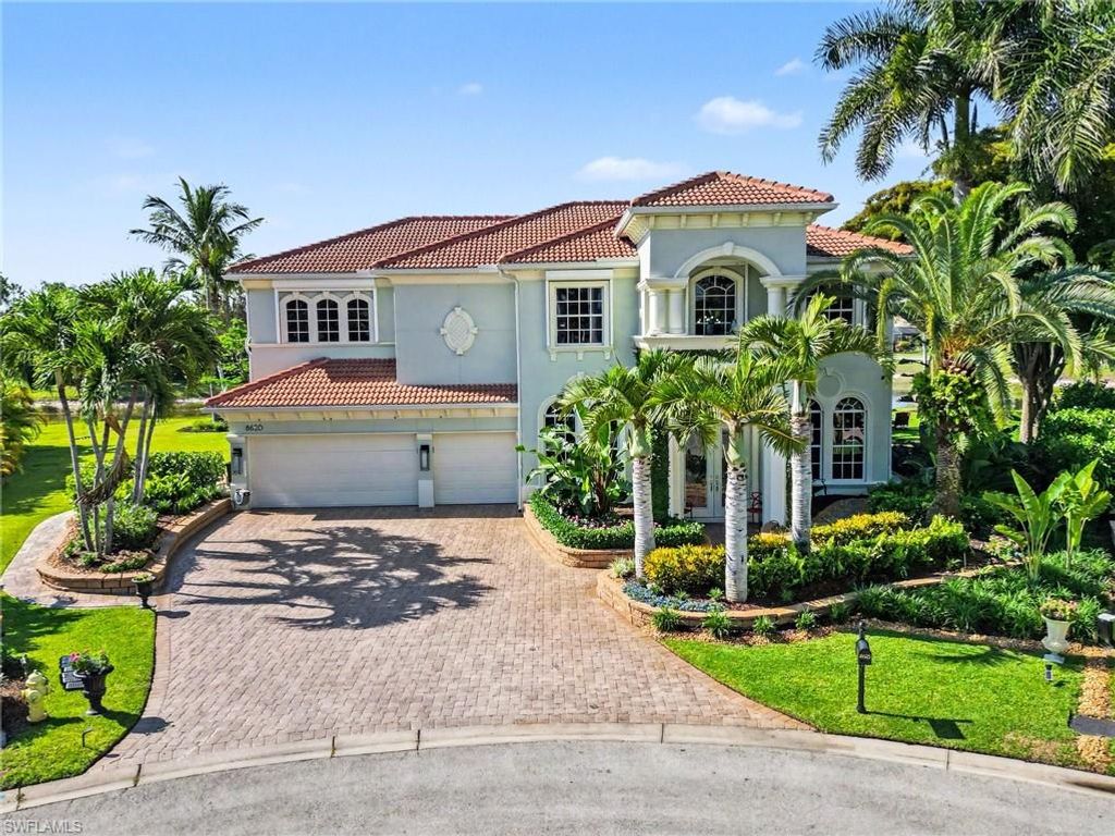 8620 El Mirasol CT, Estero, FL 33967