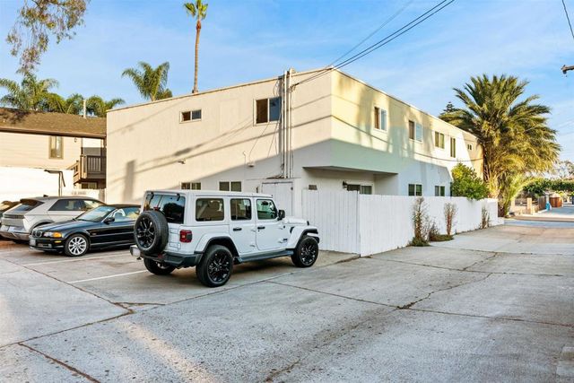 2720 Figueroa Boulevard, San Diego, CA 92109