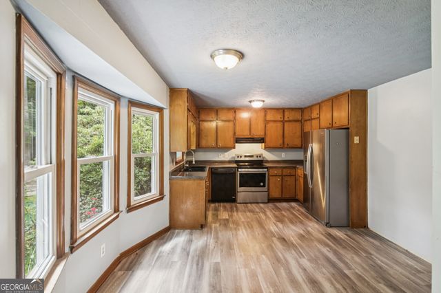 693 Deering Road SE, Conyers, GA 30094