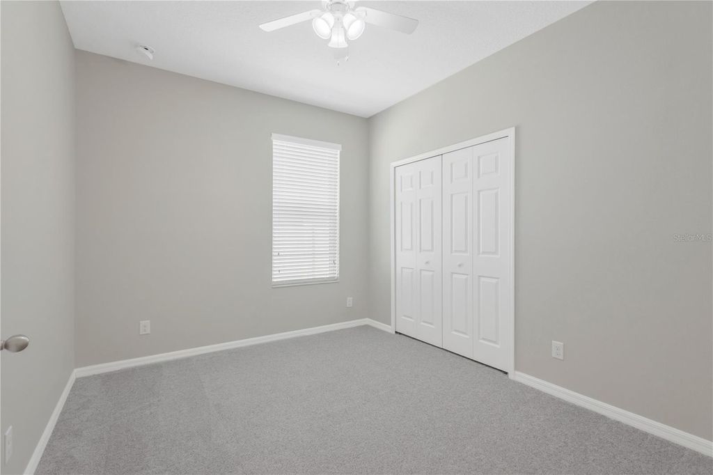 Image 11 of property listing at 11908 GREENCHOP PLACE, Riverview, FL 33579