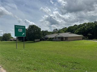 4521 SE Loop 286, Paris, TX 75460