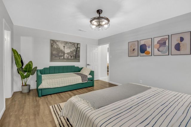 13330 Trompilla Lane, Houston, TX 77083