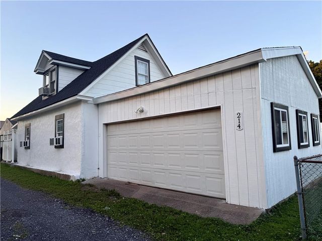 214 Somerset Street, Freemansburg Boro, PA 18017