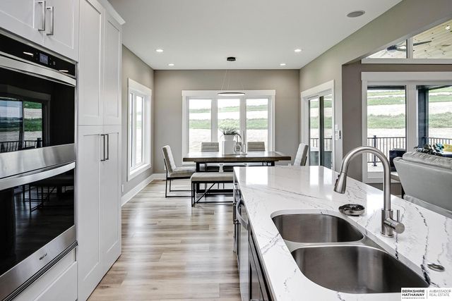 12414 N 161st Avenue, Bennington, NE 68007