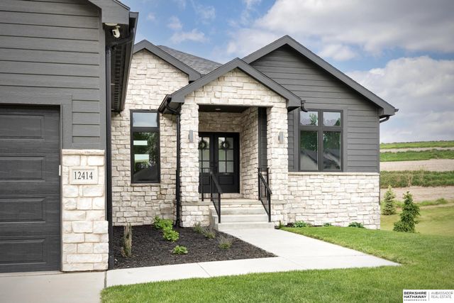12414 N 161st Avenue, Bennington, NE 68007