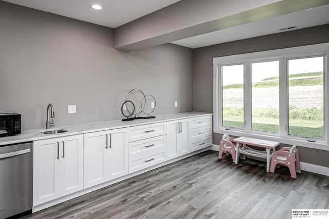 12414 N 161st Avenue, Bennington, NE 68007