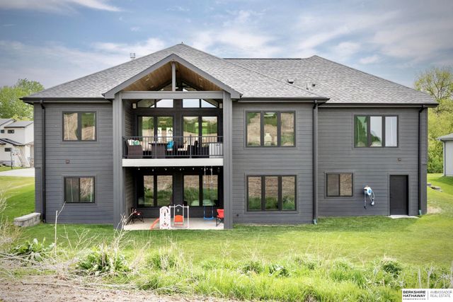 12414 N 161st Avenue, Bennington, NE 68007