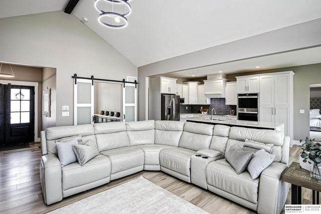 12414 N 161st Avenue, Bennington, NE 68007