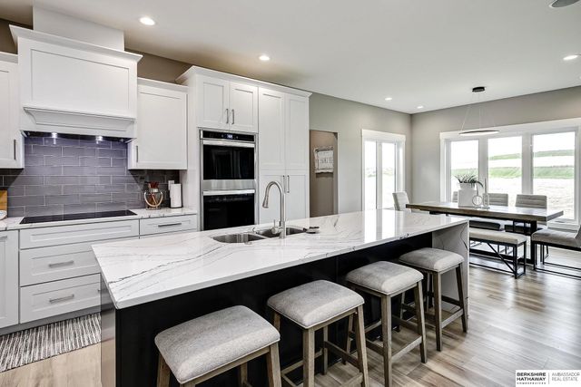 12414 N 161st Avenue, Bennington, NE 68007