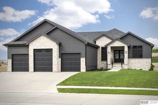 12414 N 161st Avenue, Bennington, NE 68007