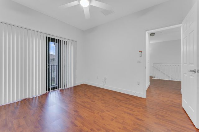 6077 Grand Cypress Circle W, Coconut Creek, FL 33073