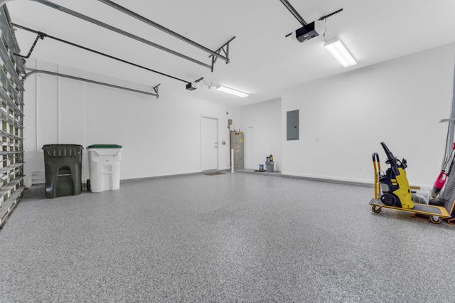 6077 Grand Cypress Circle W, Coconut Creek, FL 33073